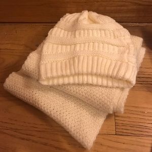White Winter Set - Hat and Infinity Scarf